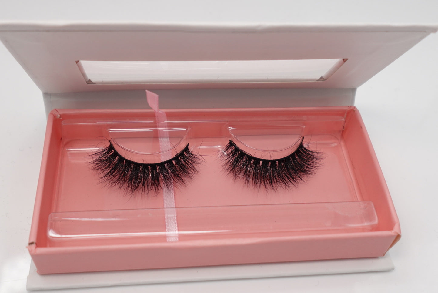 “Fantasy” Mink Eyelashes